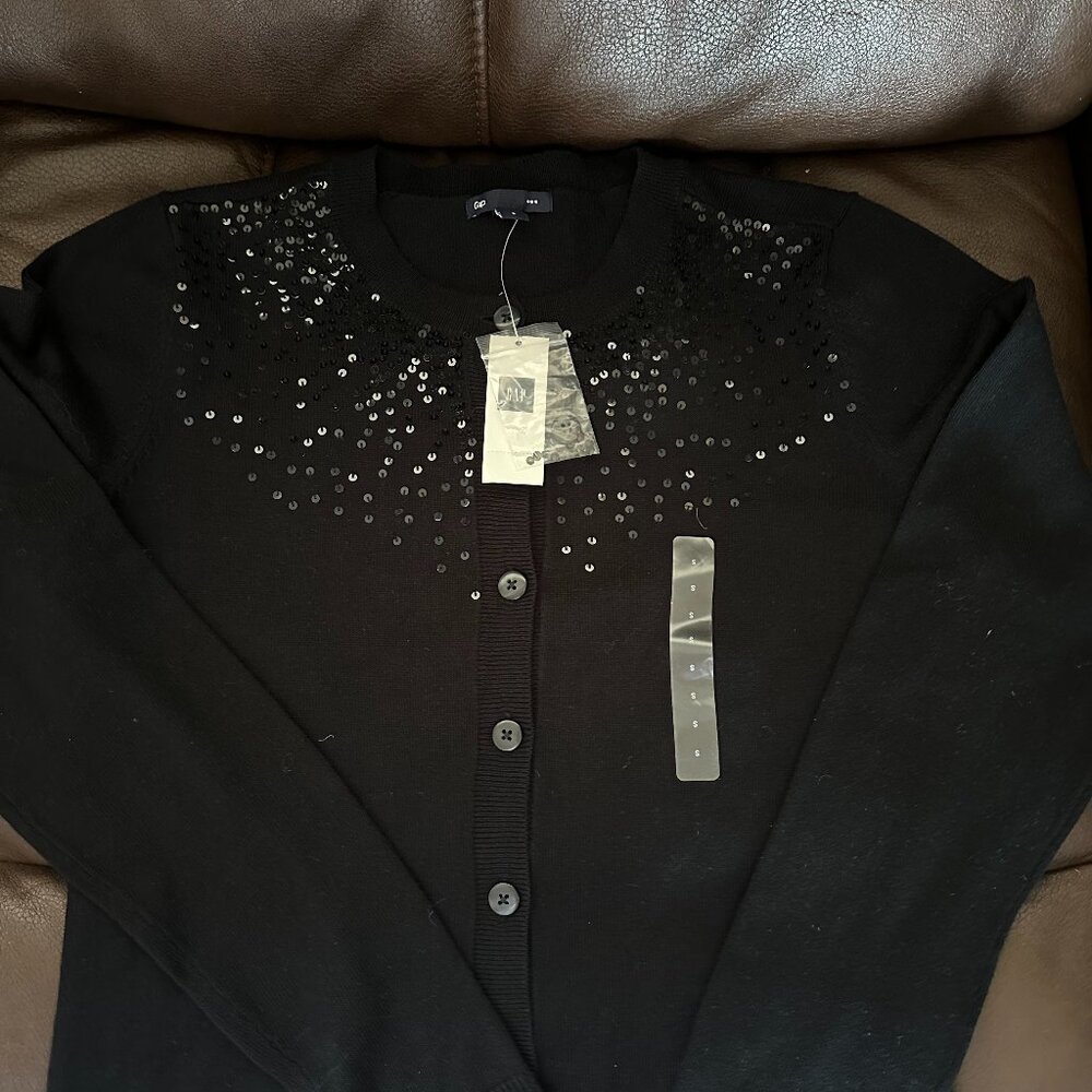 Gap Womens sweater NWT size Small